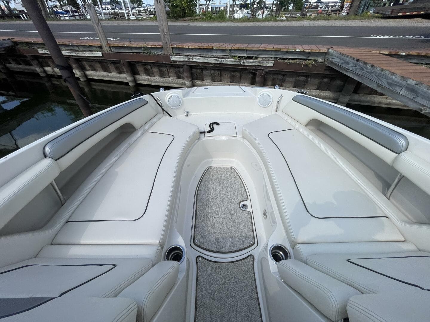 2010 Sea Ray 280 Sun Deck