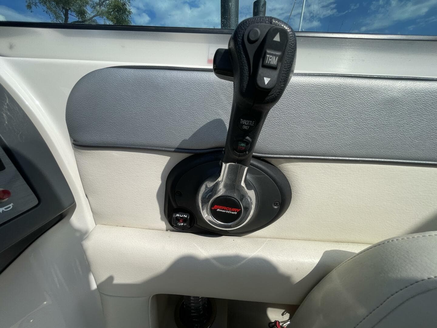 2010 Sea Ray 280 Sun Deck