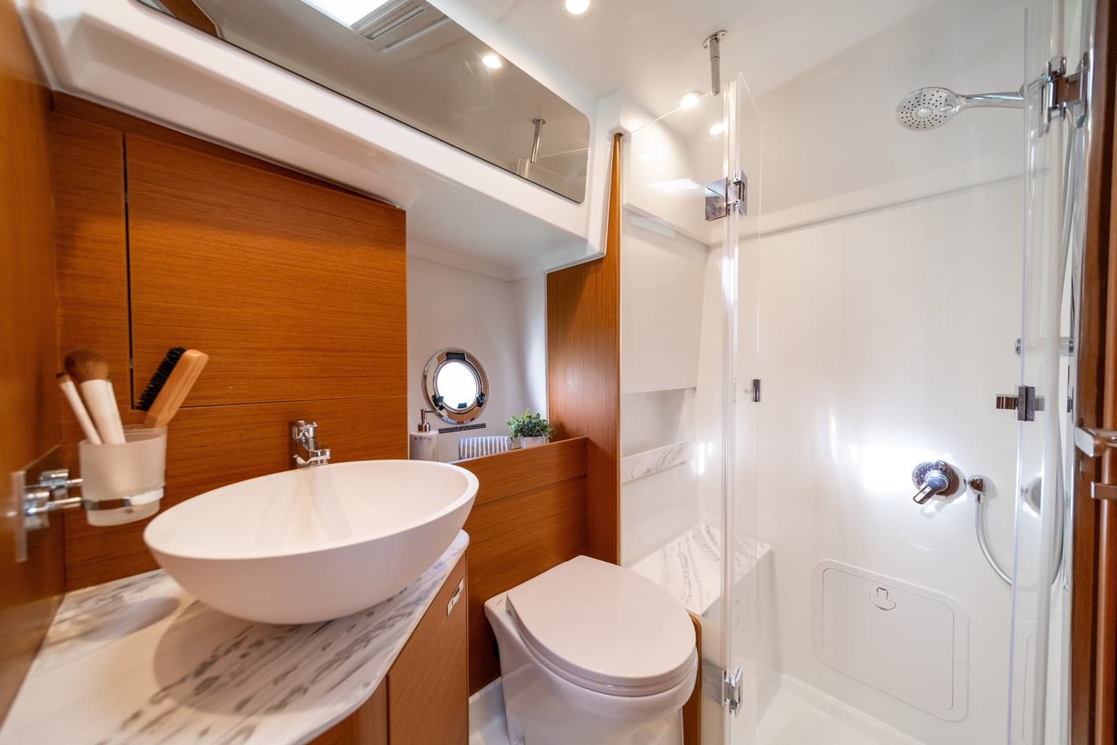 2027 Beneteau Swift Trawler 37