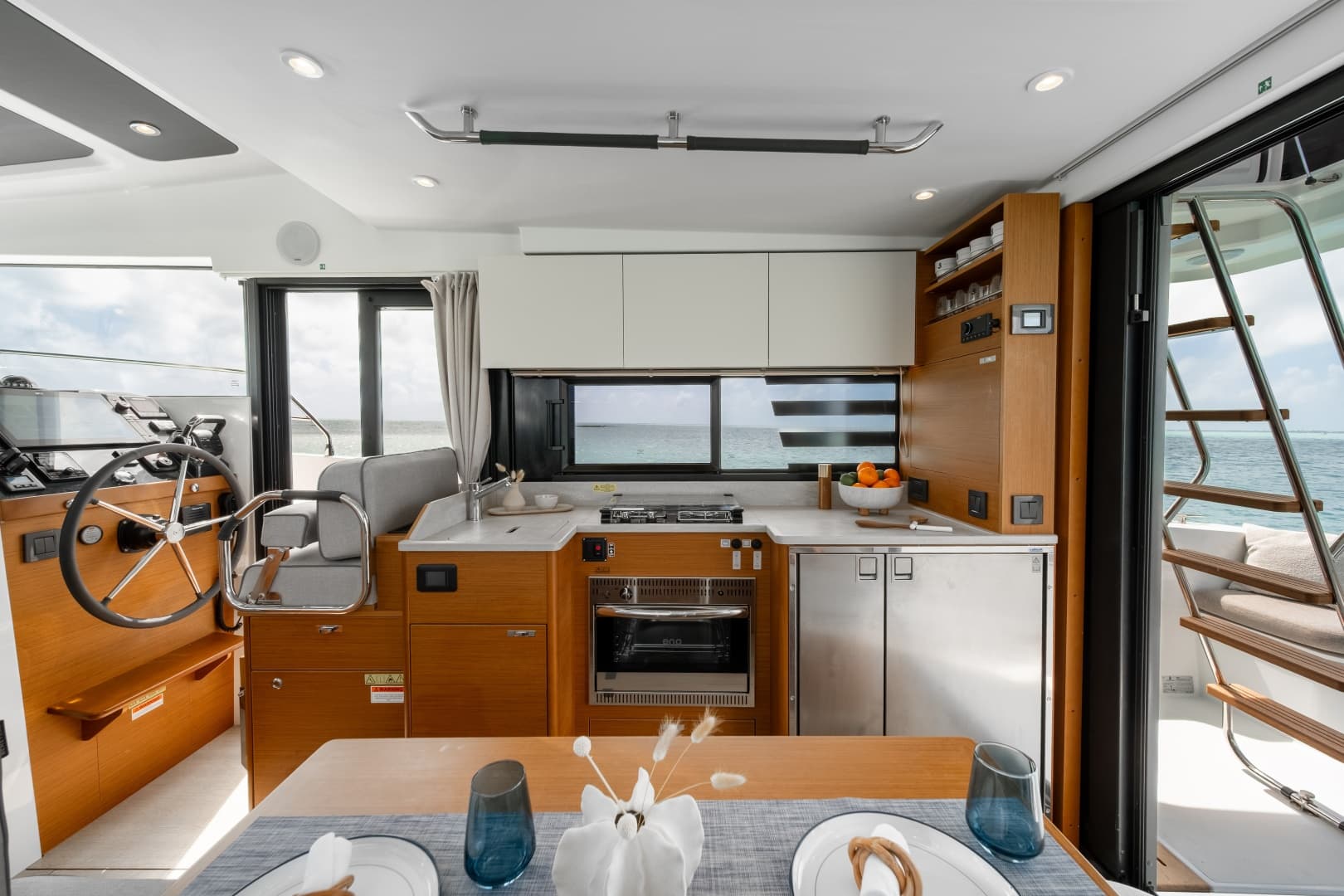 2027 Beneteau Swift Trawler 37