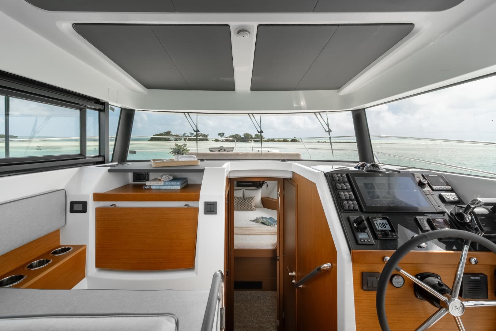 2027 Beneteau Swift Trawler 37