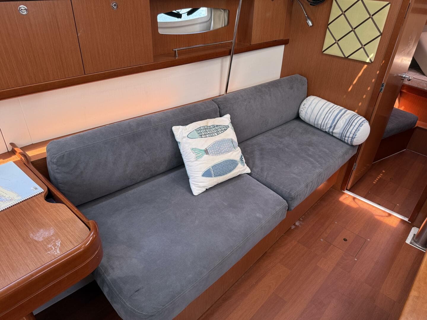 2010 Beneteau Oceanis 43