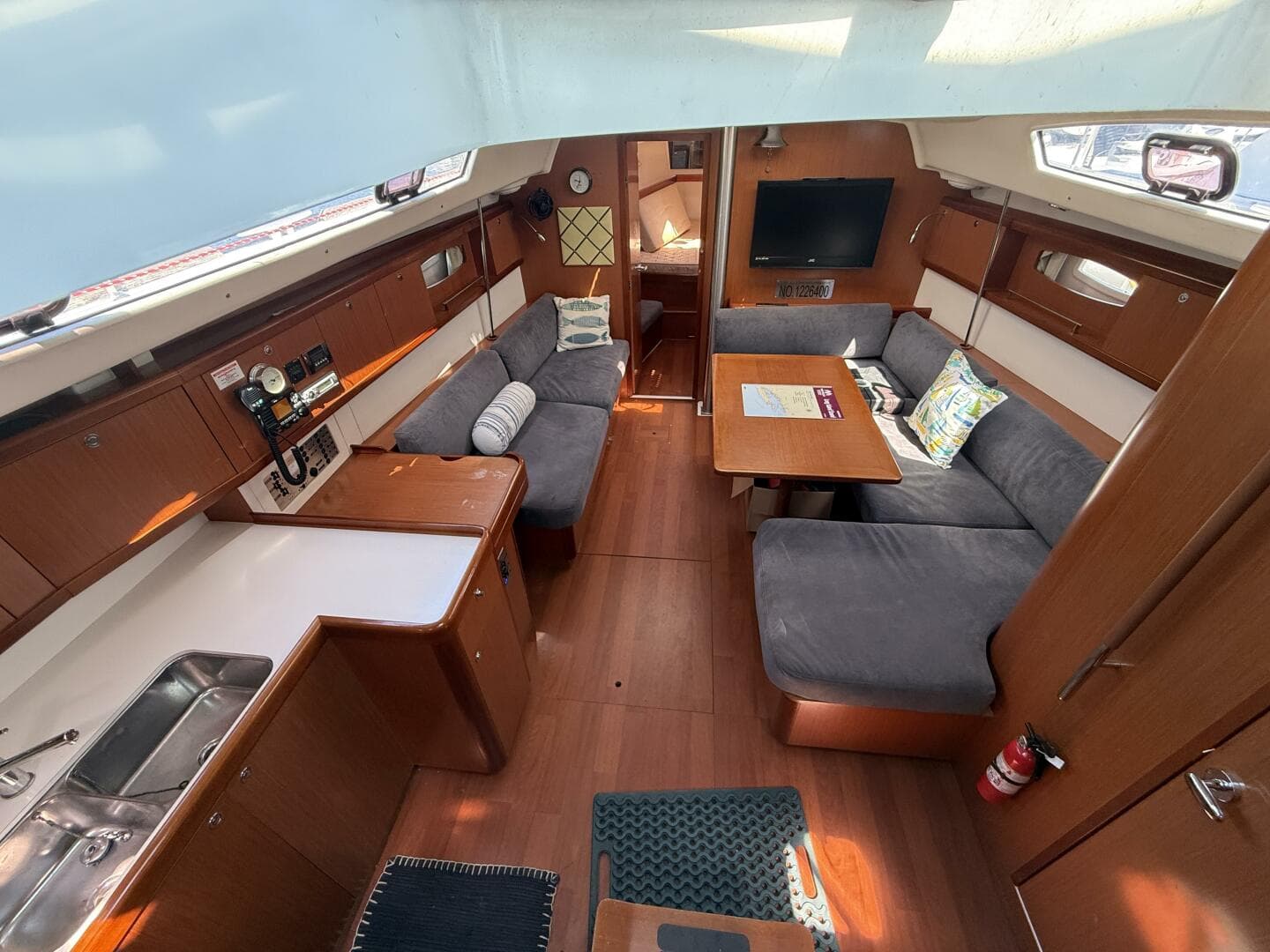2010 Beneteau Oceanis 43