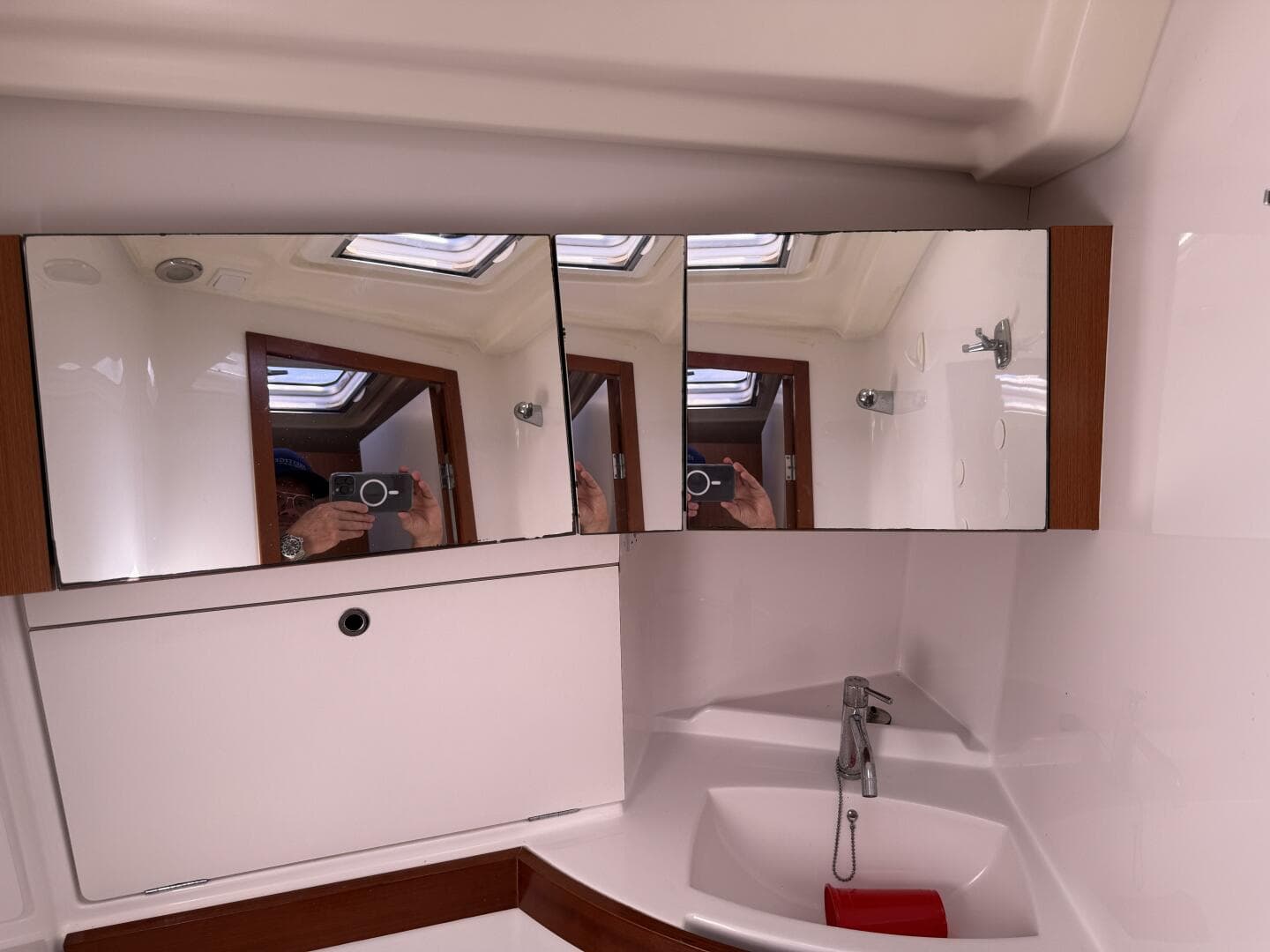 2010 Beneteau Oceanis 43