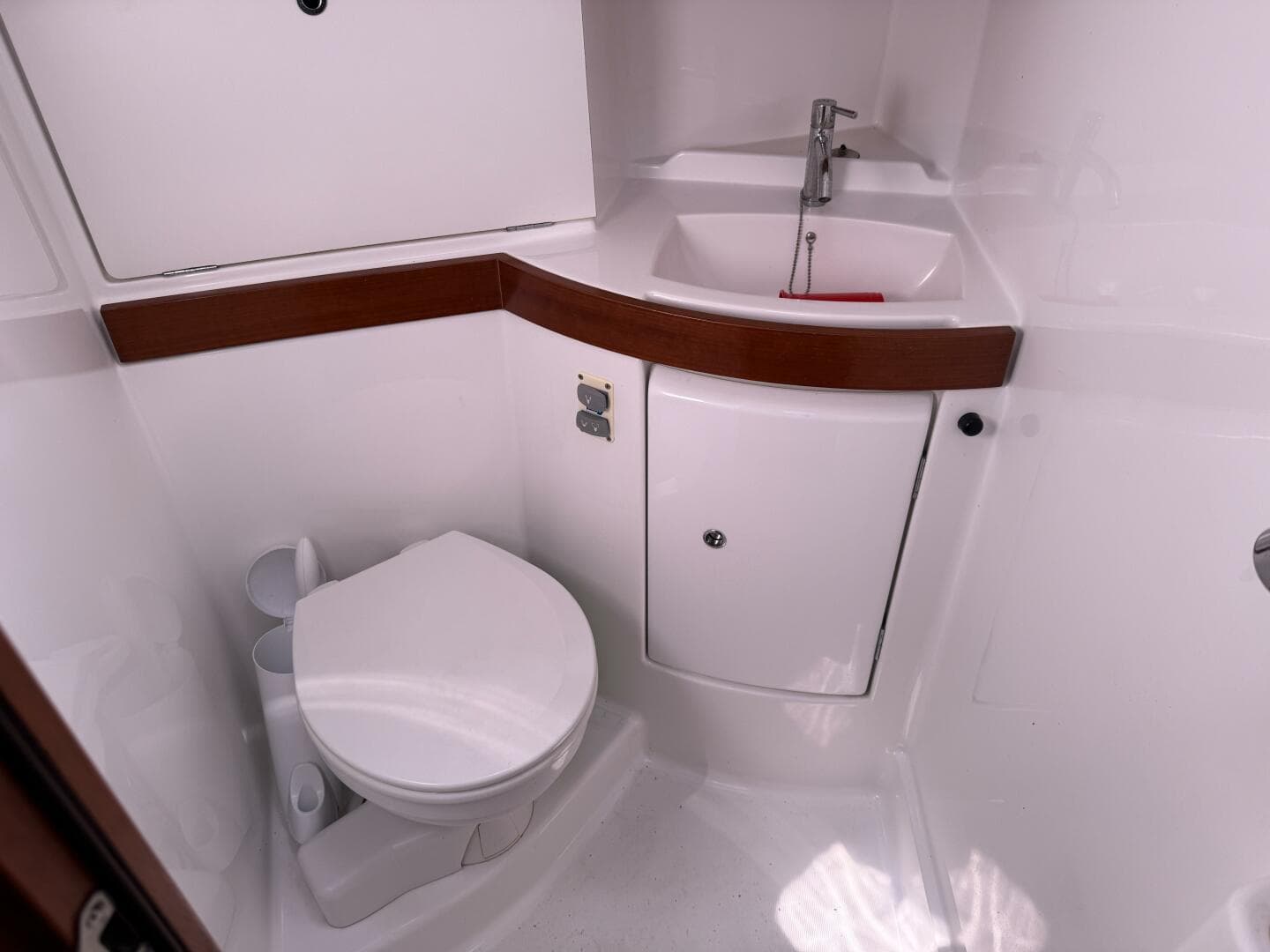 2010 Beneteau Oceanis 43