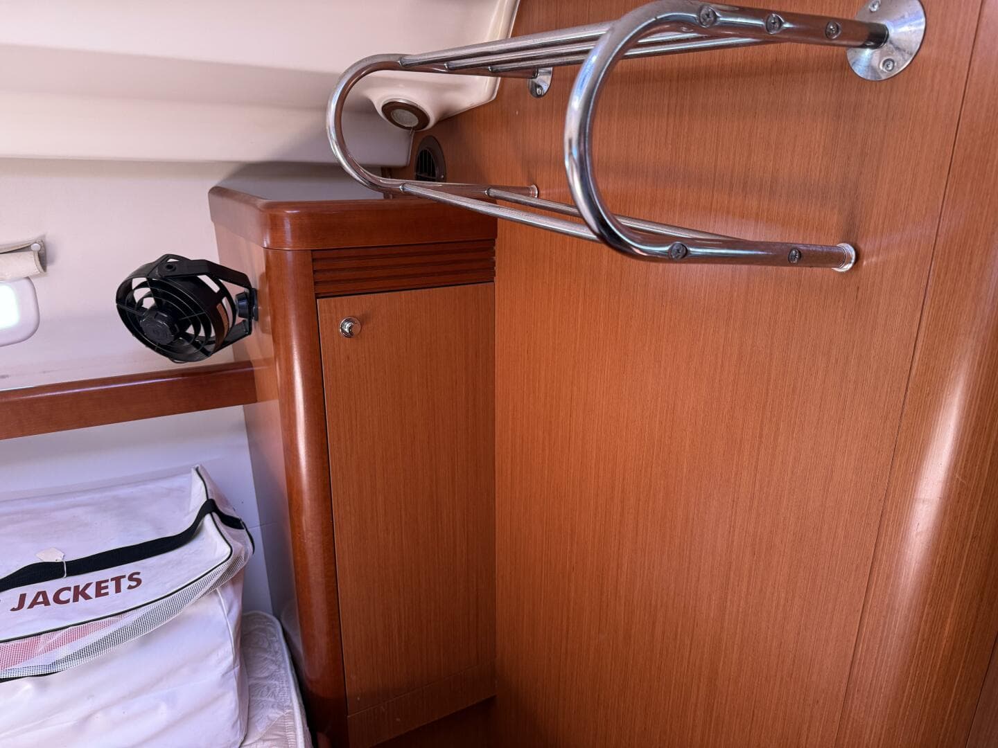 2010 Beneteau Oceanis 43