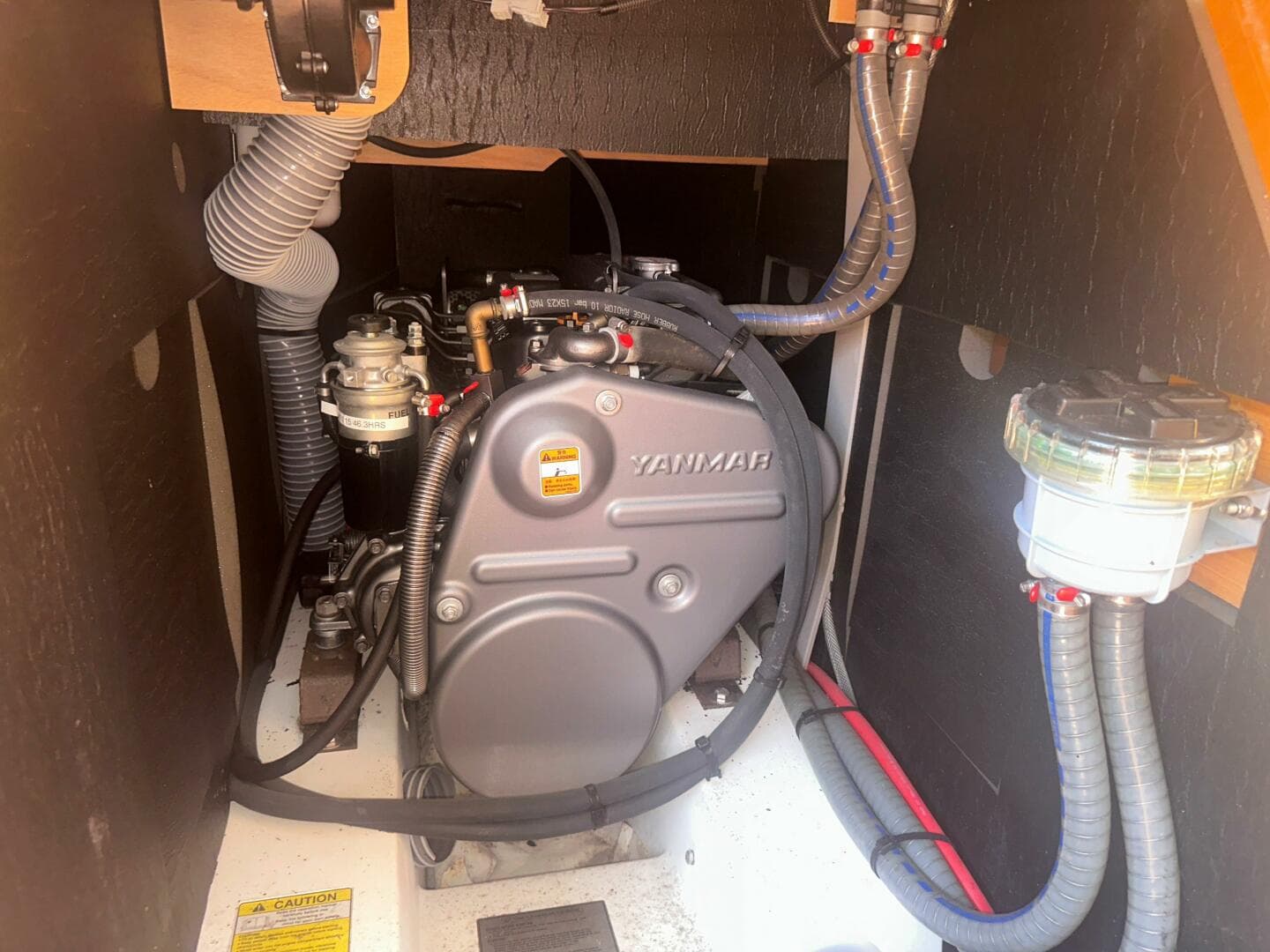 1041 SO509 Engine Compartment