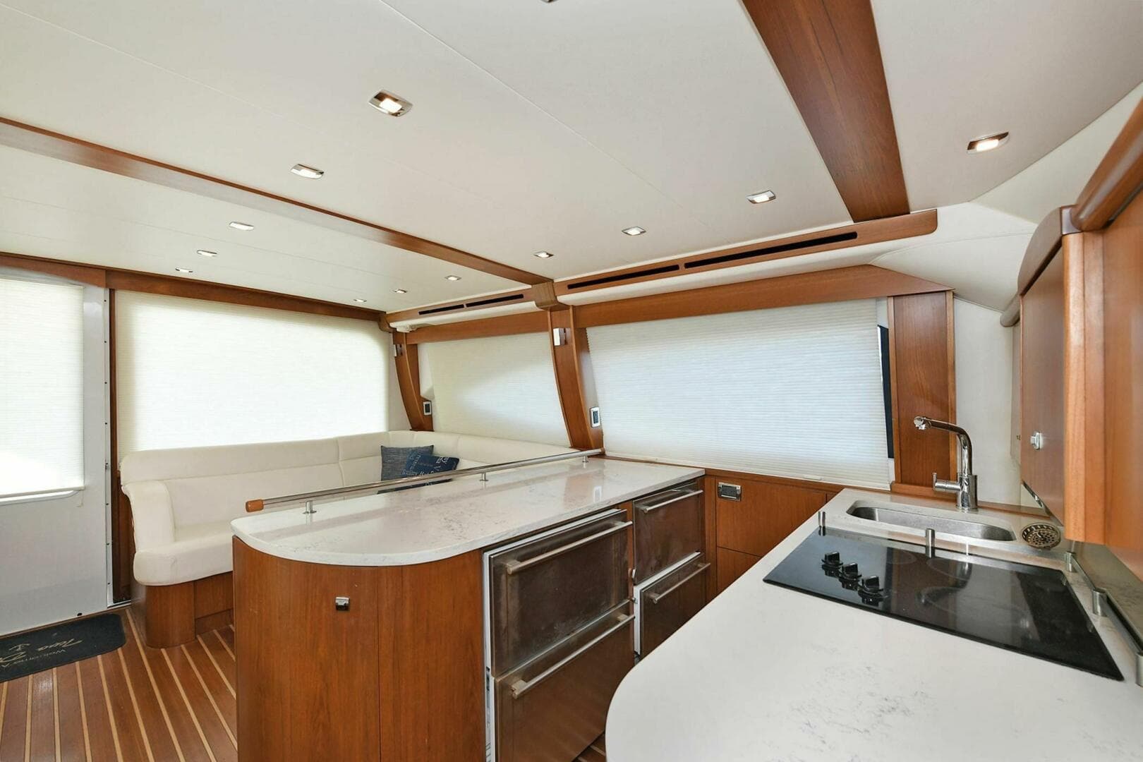 2015 Tiara Yachts 48 Convertible