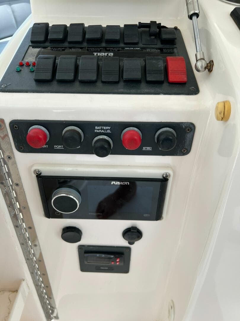 2015 Tiara Yachts 48 Convertible