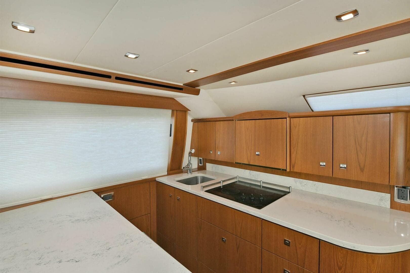 2015 Tiara Yachts 48 Convertible