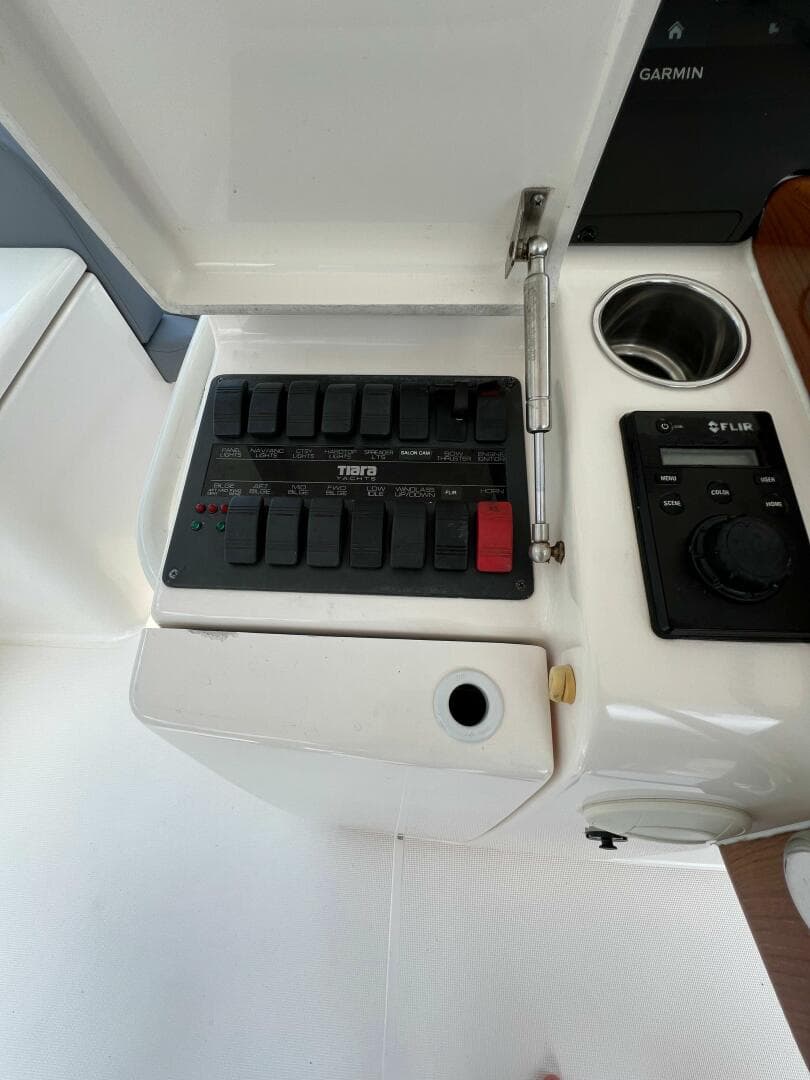 2015 Tiara Yachts 48 Convertible