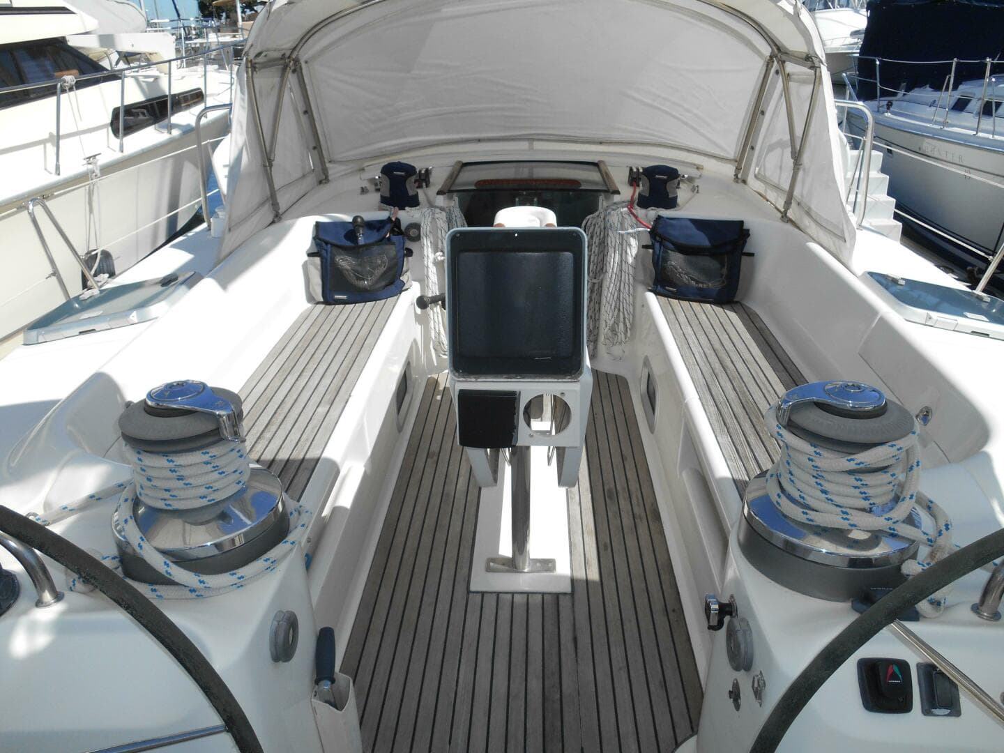 2000 Beneteau 
