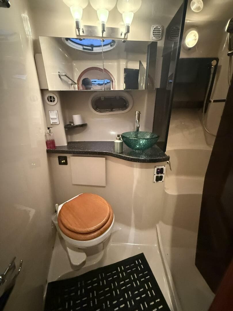 2008 Four Winns 378 Vista