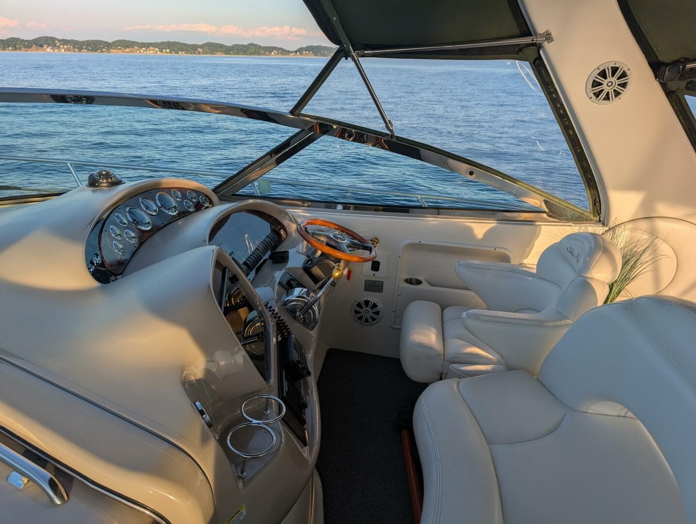 2000 Sea Ray 380 Sundancer