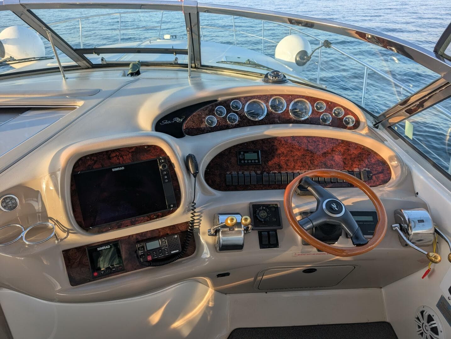 2000 Sea Ray 380 Sundancer