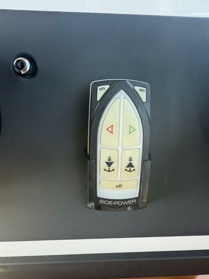 2019 Axopar 28 Cabin