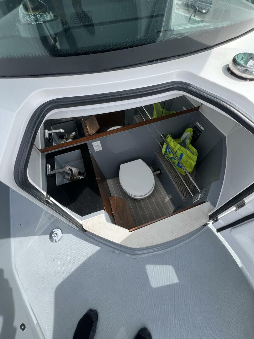 2019 Axopar 28 Cabin