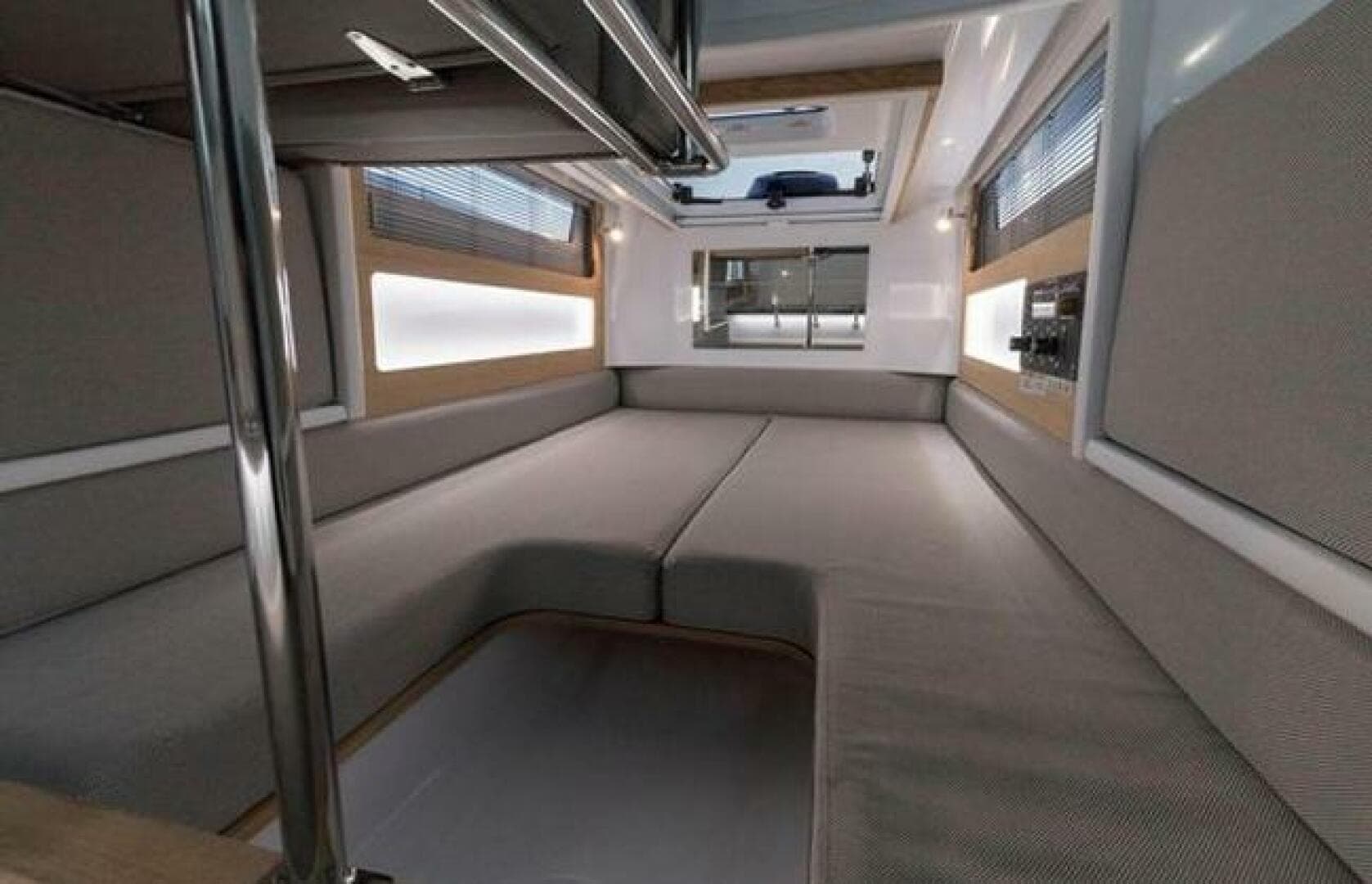 2019 Axopar 28 Cabin