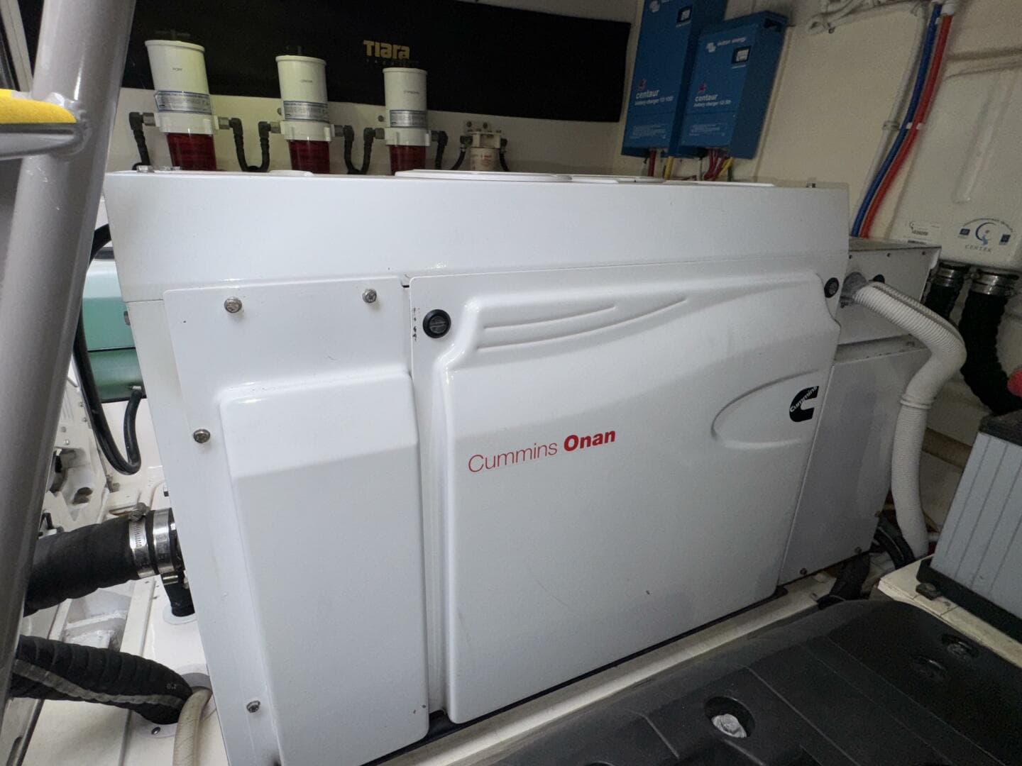 2014 Tiara Yachts 5800 Sovran