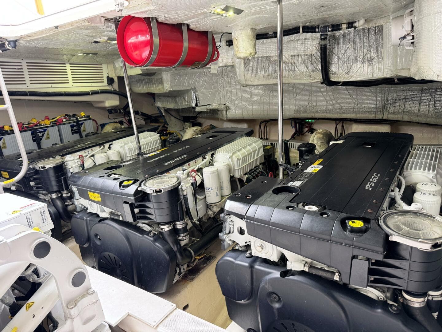 2014 Tiara Yachts 5800 Sovran