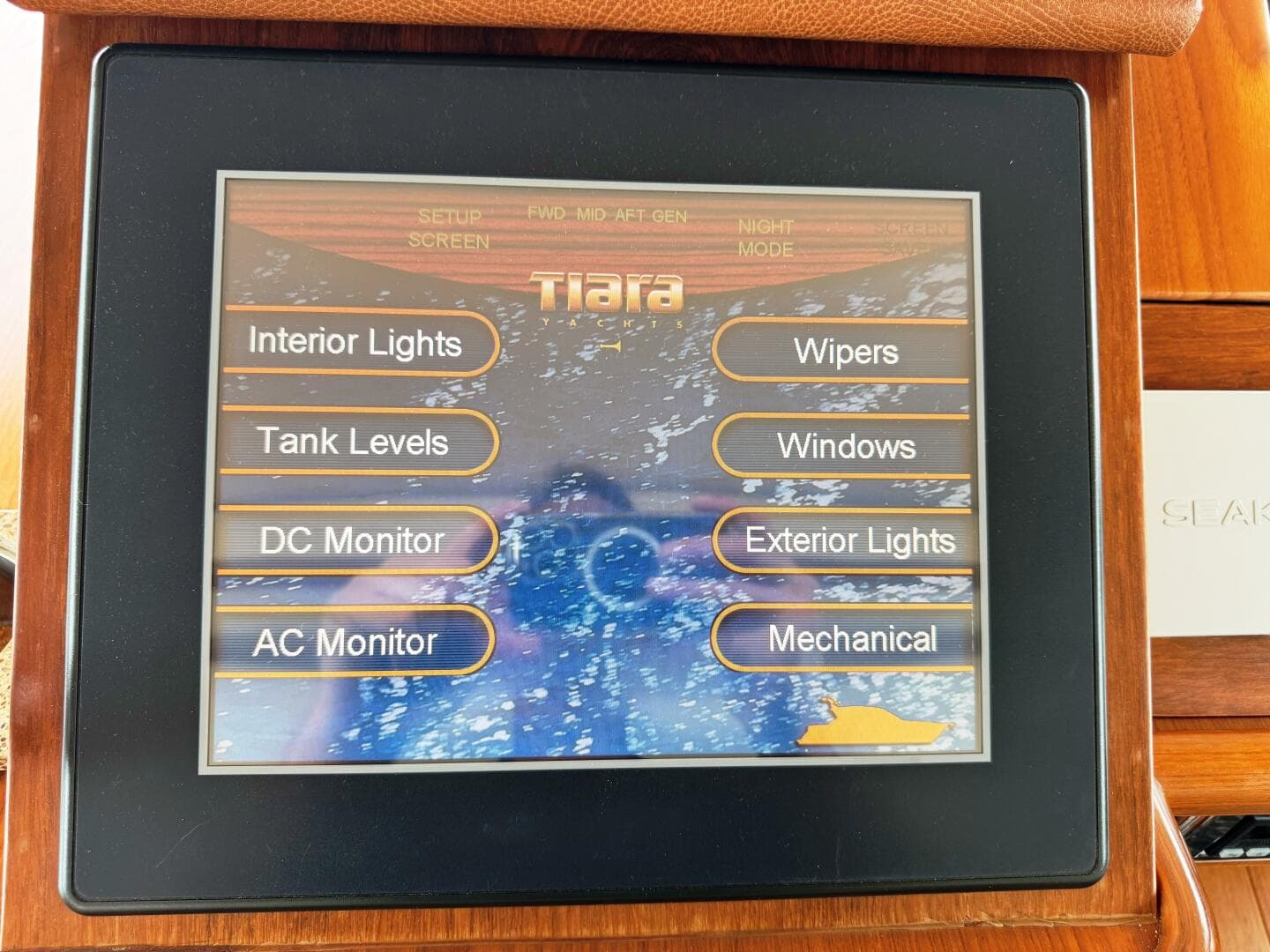 2014 Tiara Yachts 5800 Sovran