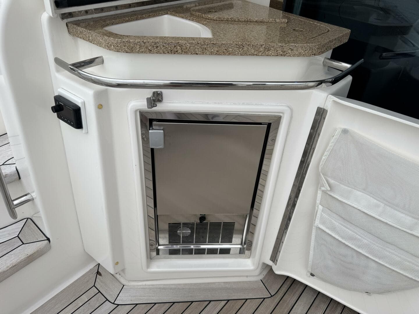 2014 Tiara Yachts 5800 Sovran