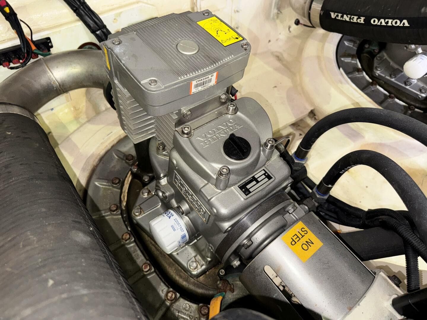 2014 Tiara Yachts 5800 Sovran