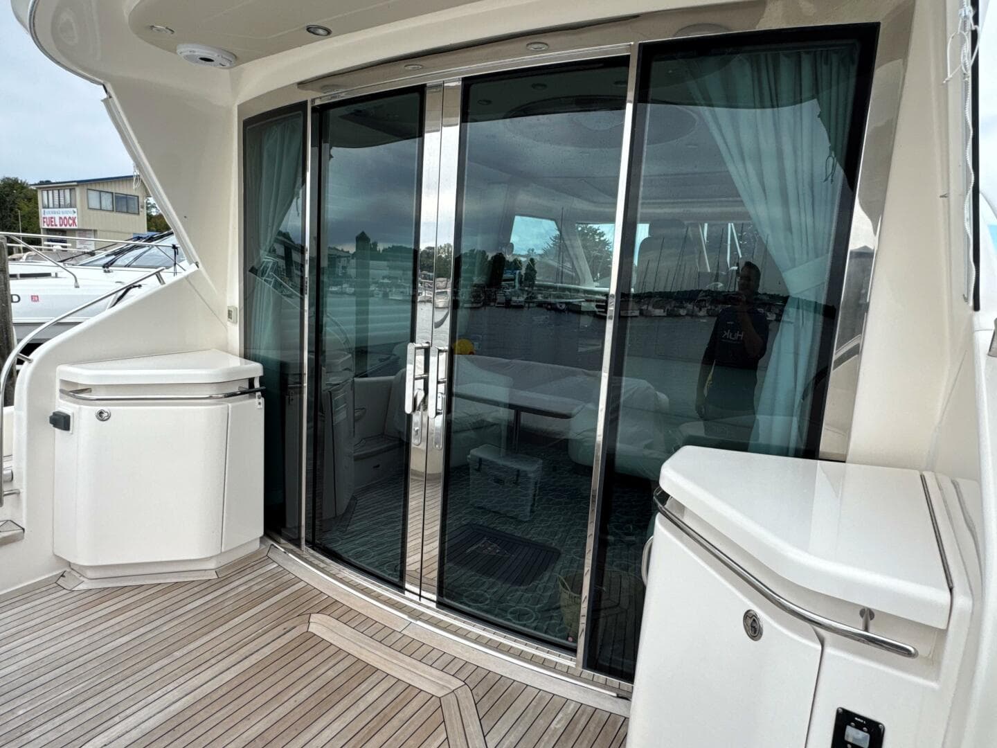 2014 Tiara Yachts 5800 Sovran