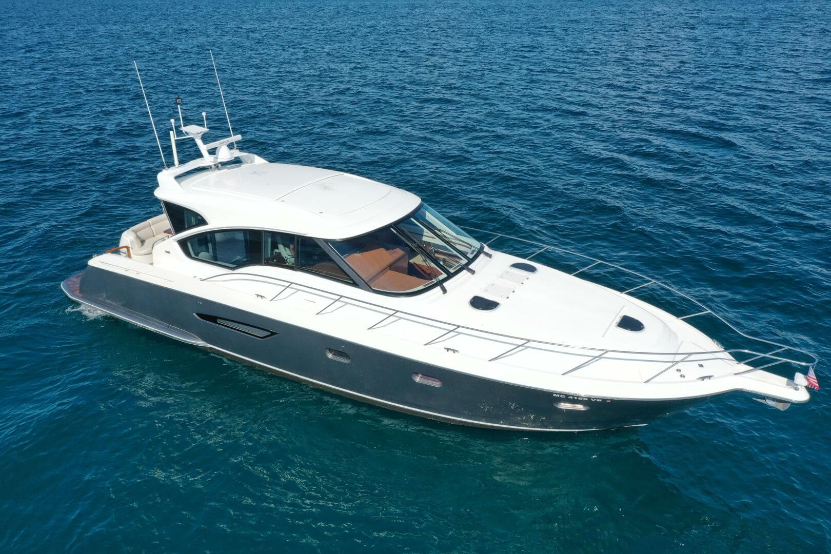 2014 Tiara Yachts 5800 Sovran