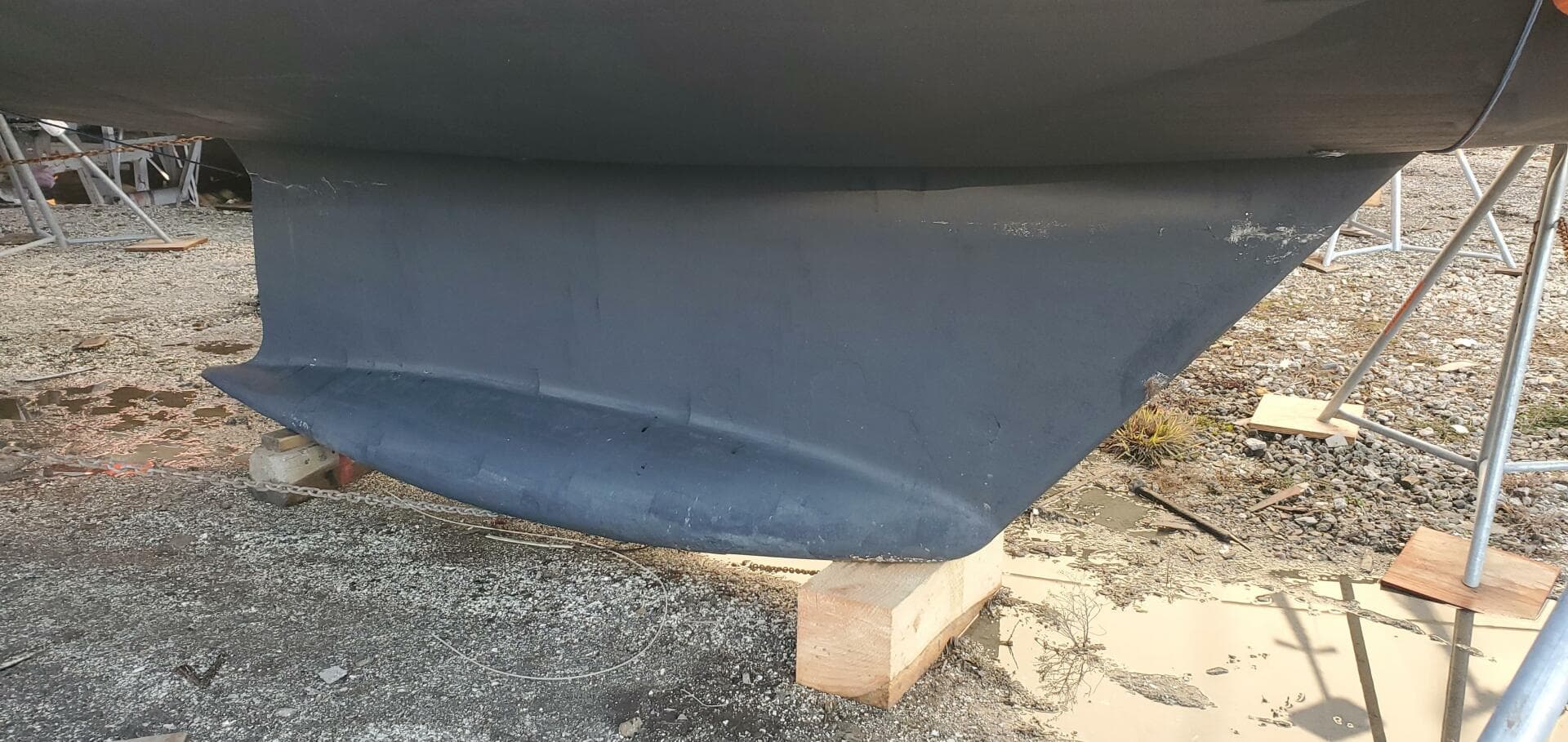 2001 Moody 42 Center Cockpit