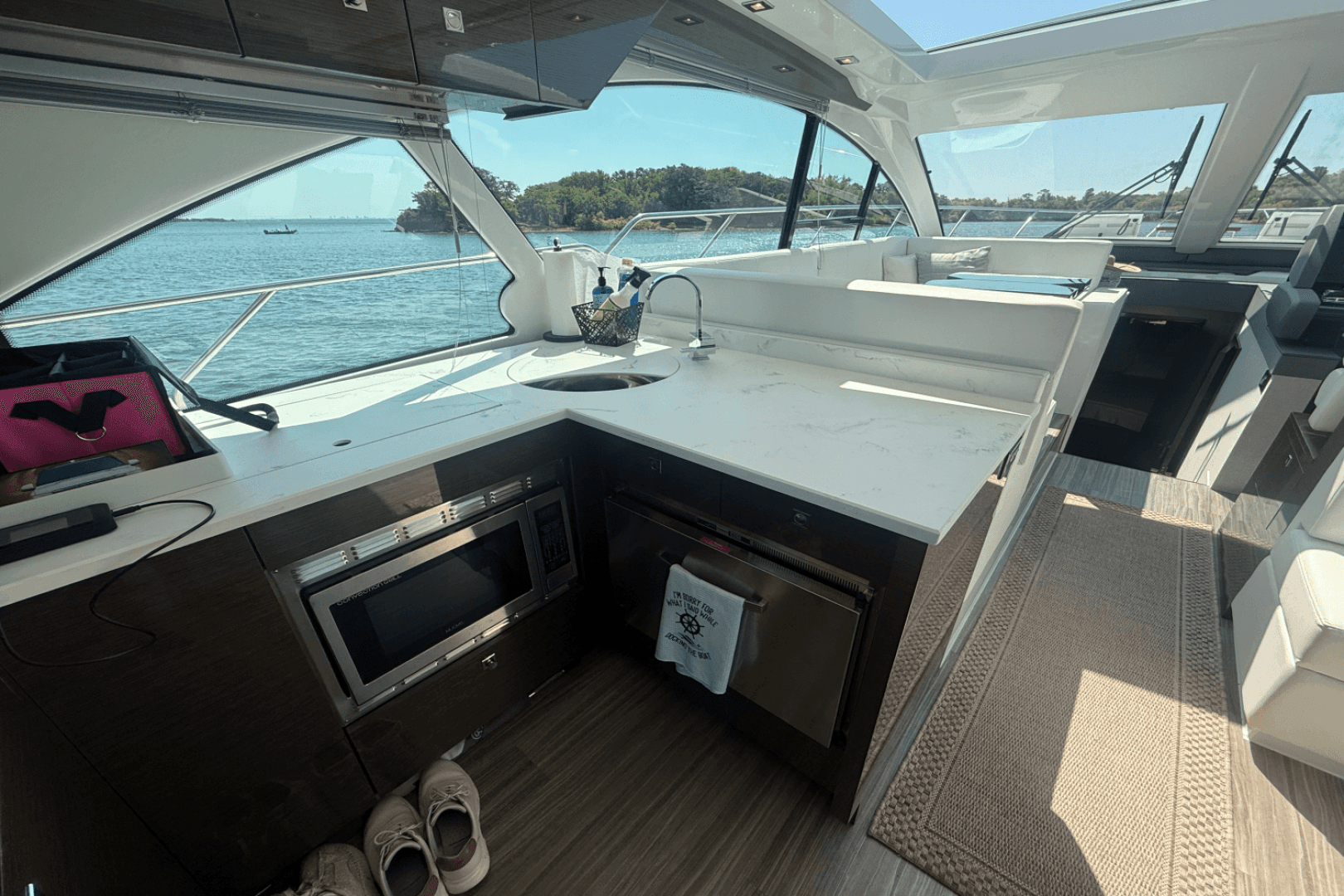 2020 Cruisers Yachts 50 CANTIUS