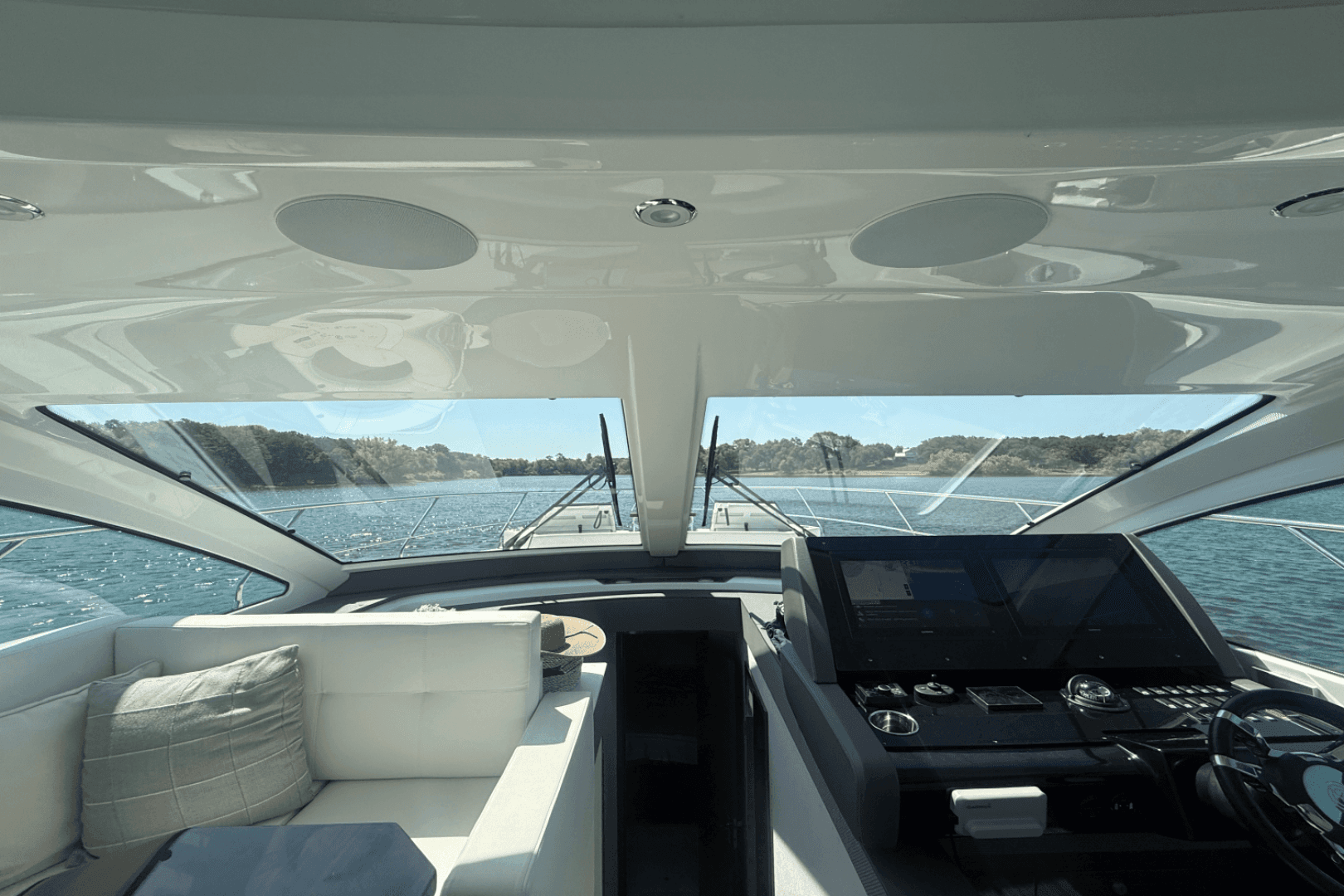 2020 Cruisers Yachts 50 CANTIUS