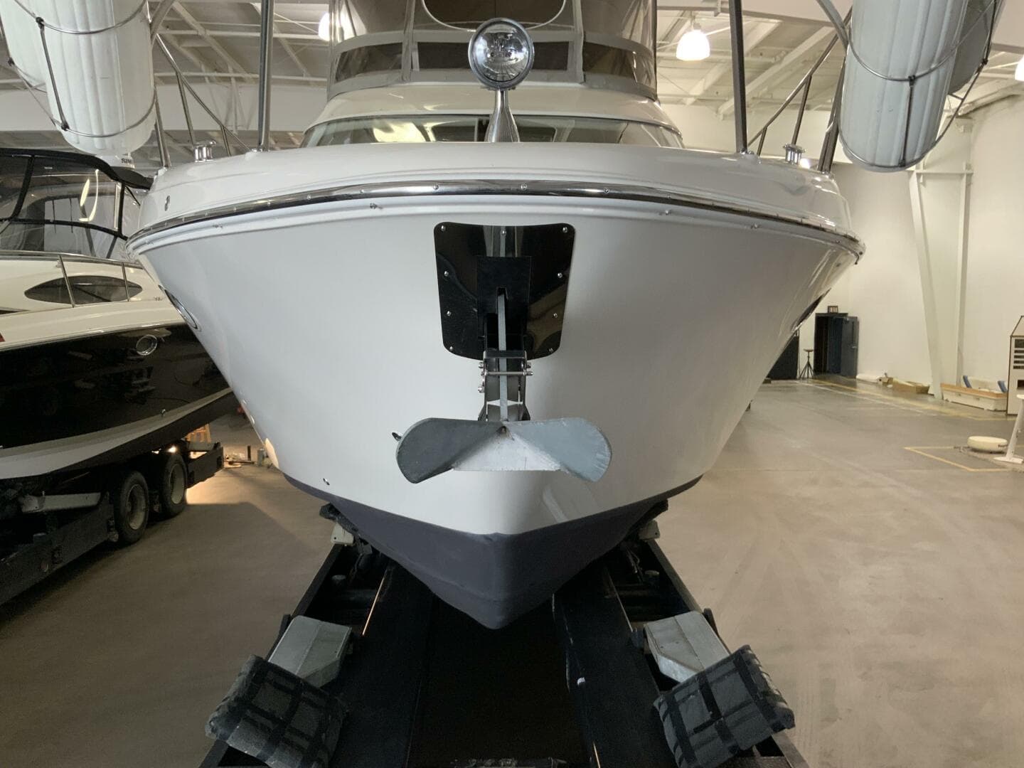 2001 Regal 3780 Commodore