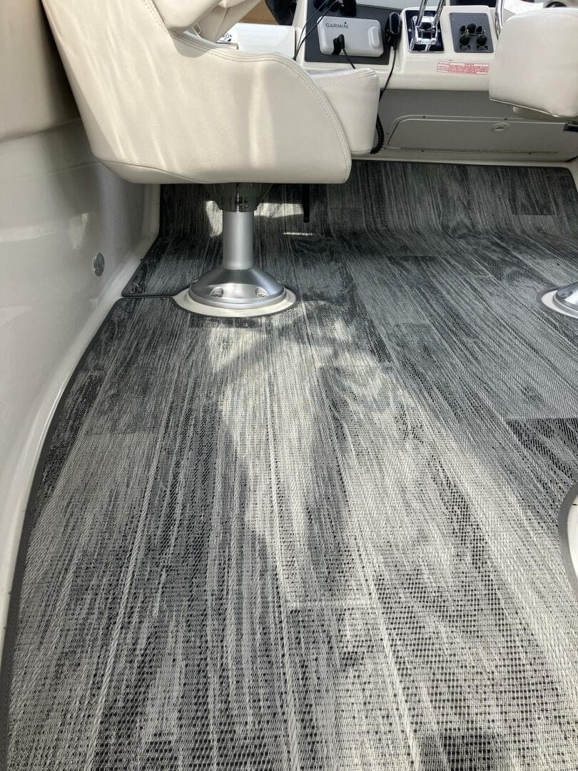 2001 Regal 3780 Commodore