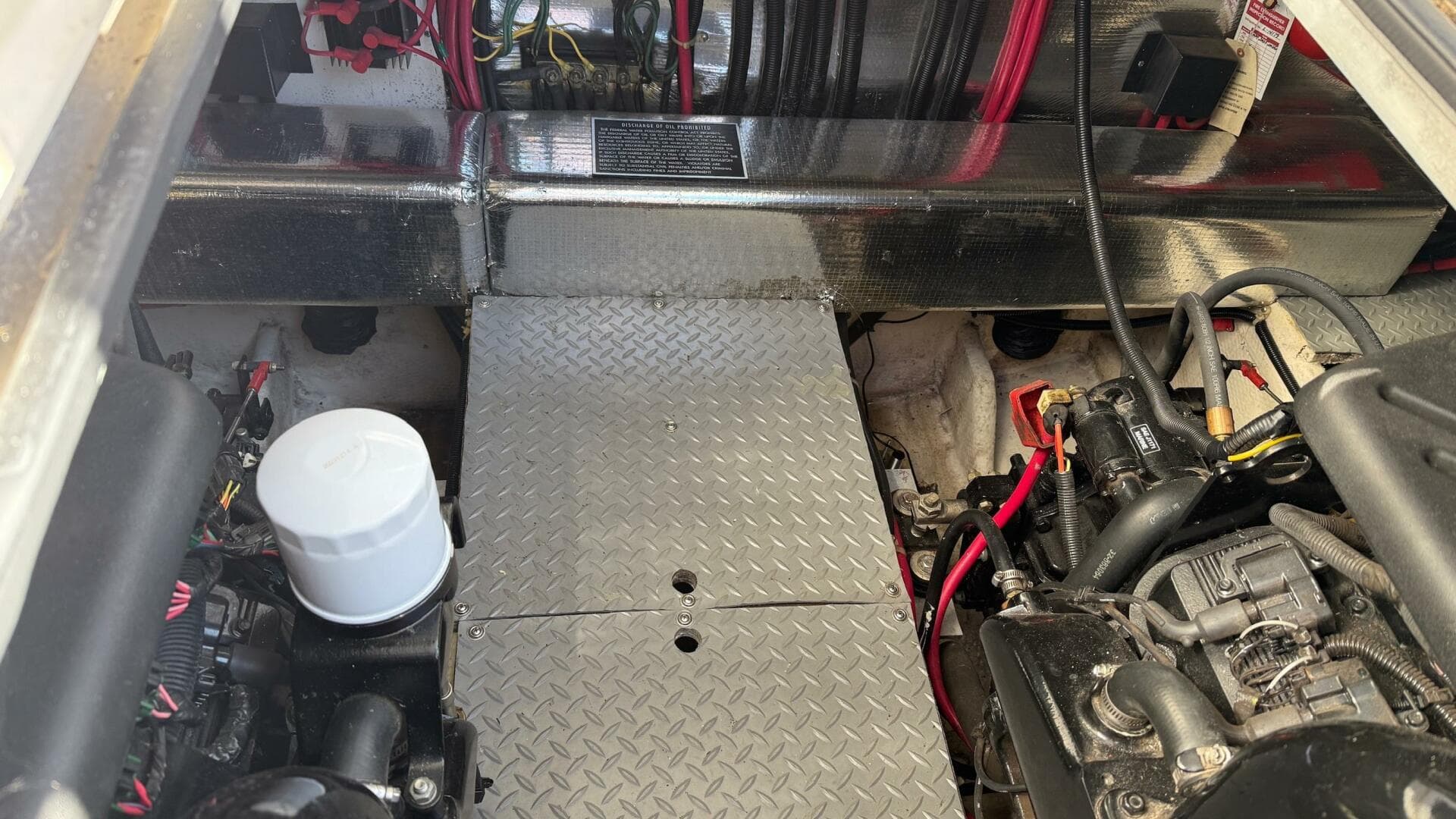 2001 Regal 3780 Commodore