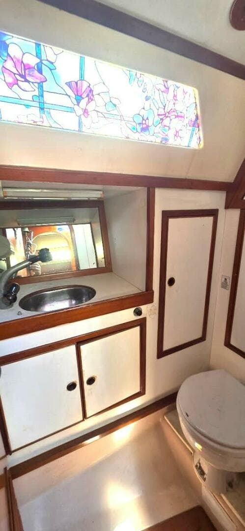 1986 Ta Chiao CT-38 AFT CABIN