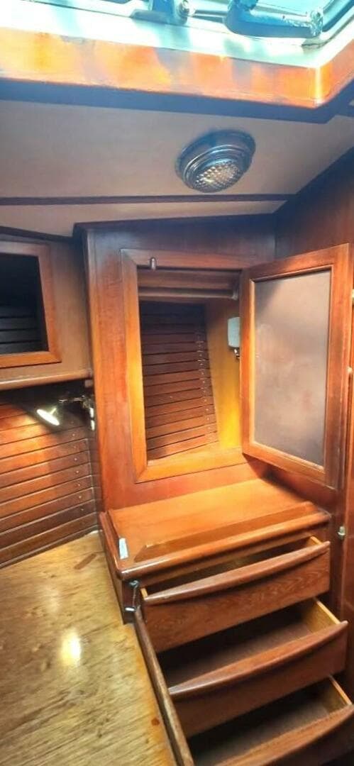 1986 Ta Chiao CT-38 AFT CABIN