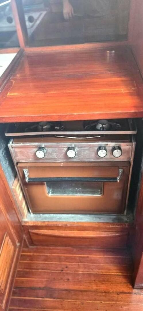 1986 Ta Chiao CT-38 AFT CABIN