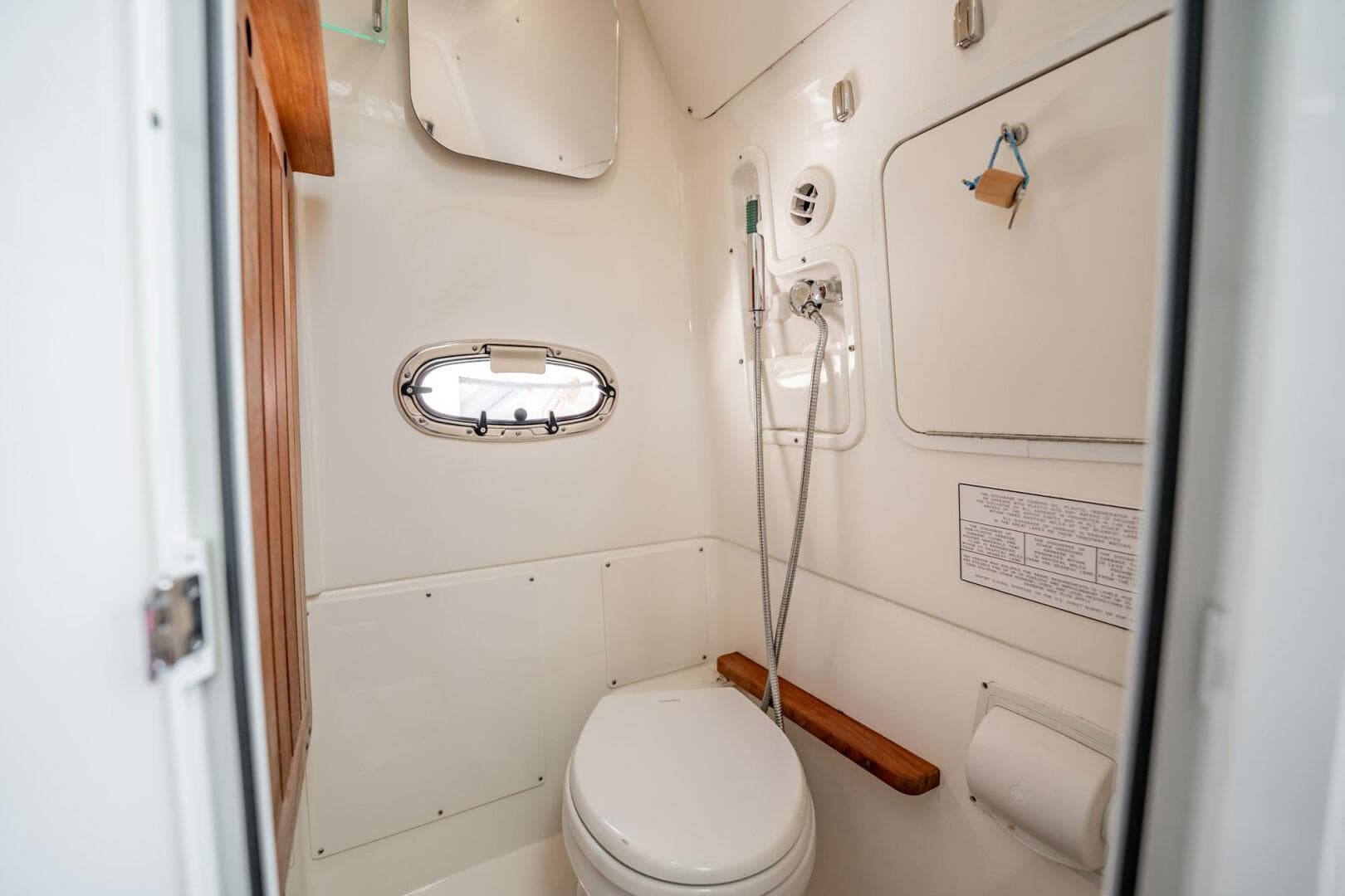 2018 Boston Whaler 380 Outrage