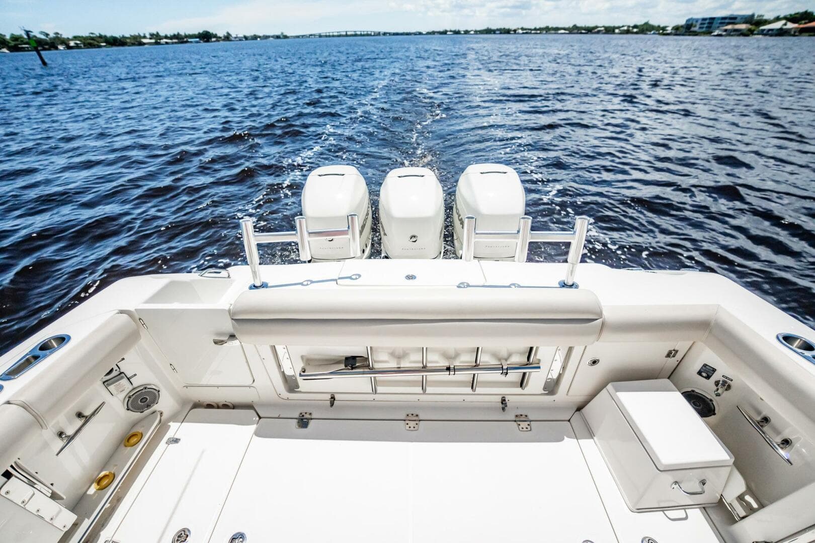 2018 Boston Whaler 380 Outrage