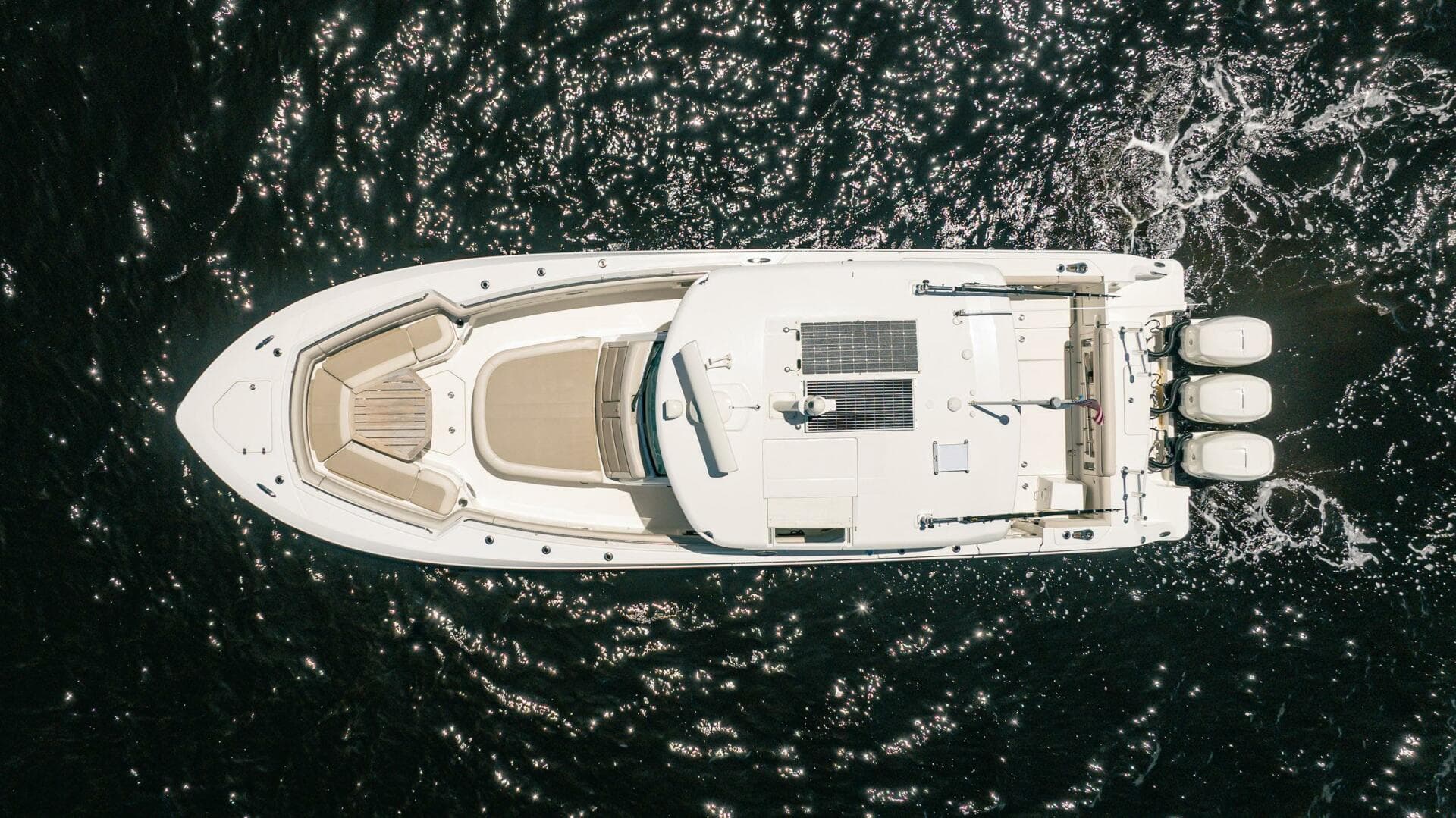 2018 Boston Whaler 380 Outrage