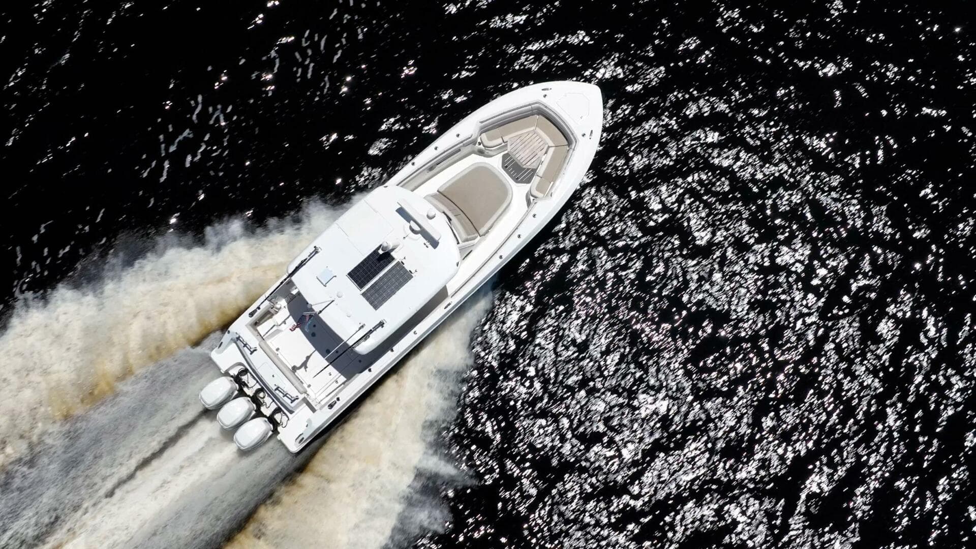 2018 Boston Whaler 380 Outrage