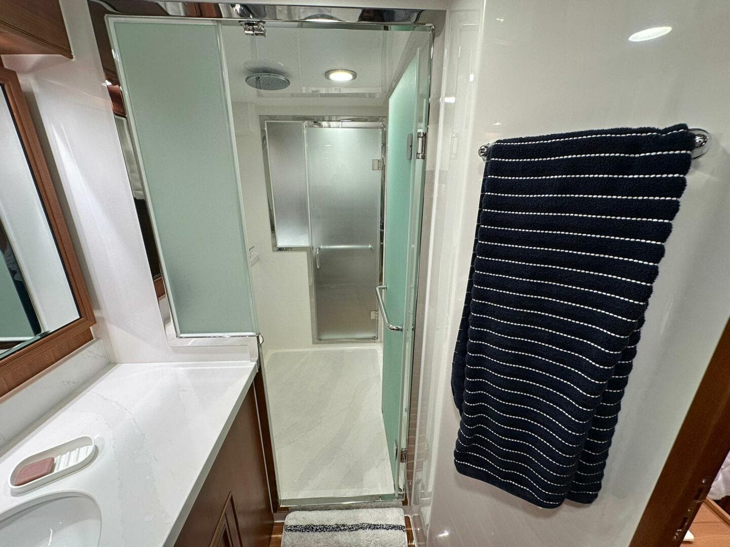 2023 Marlow Explorer 66E - CB