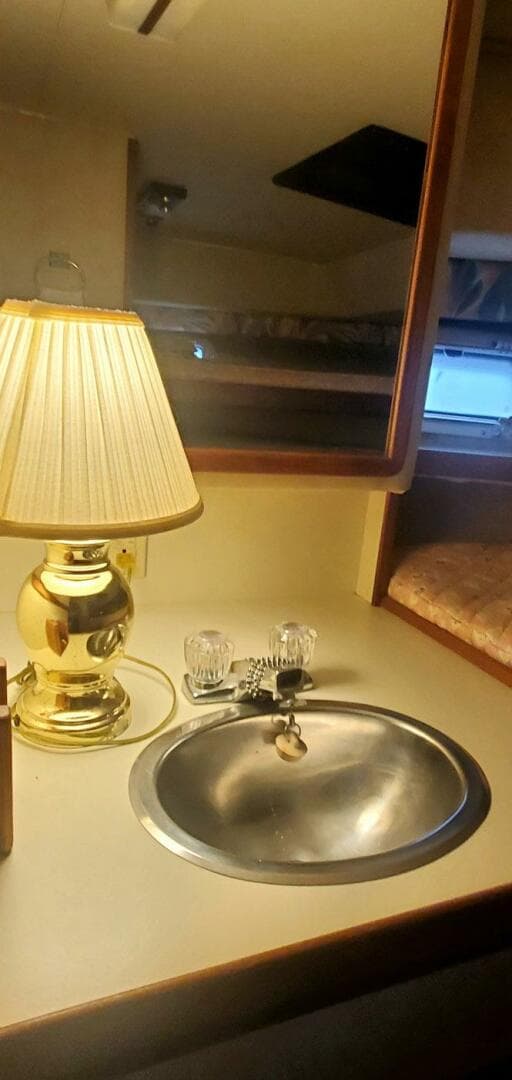 1987 Chris-Craft 362 Catalina