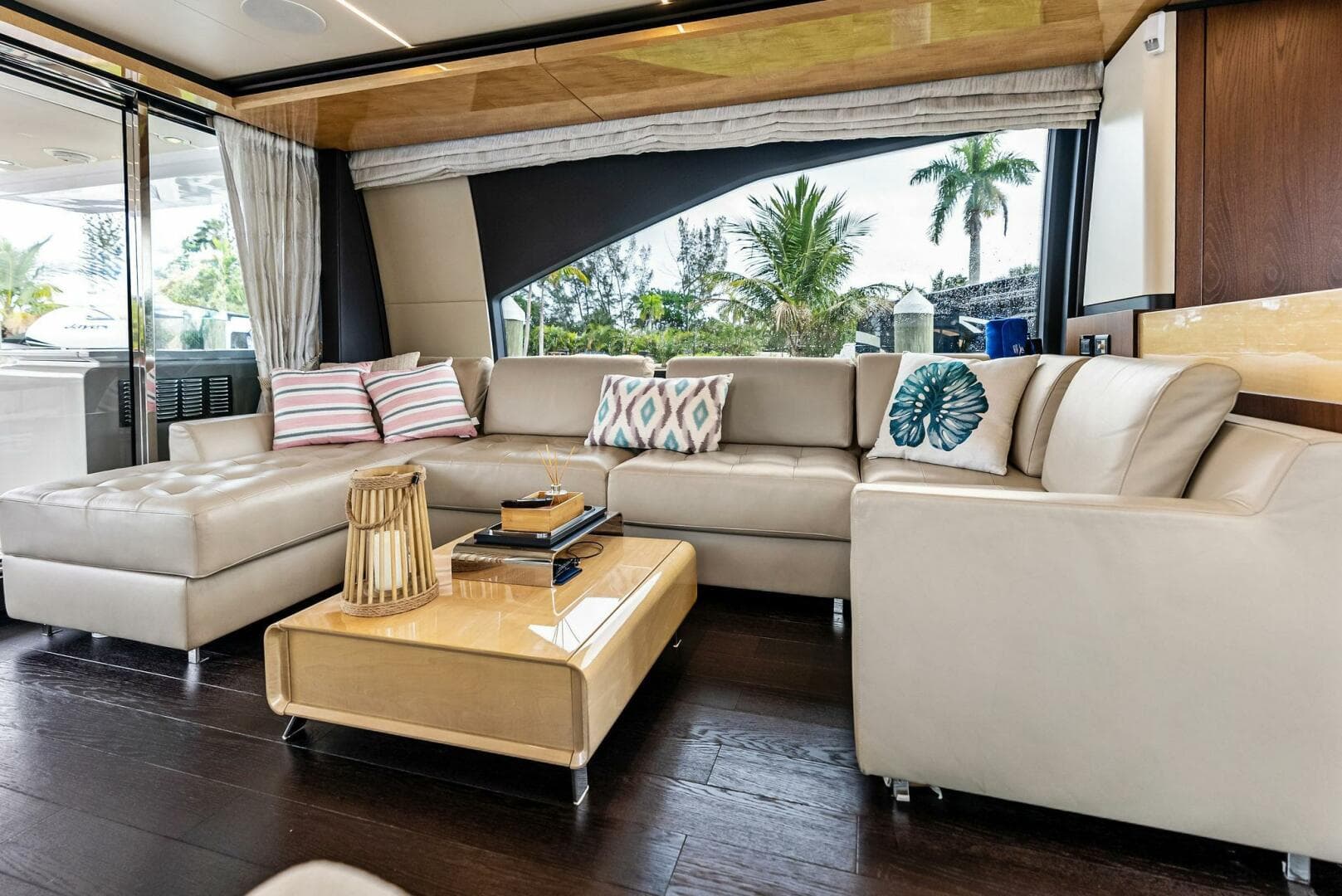 2017 Azimut 72 Flybridge