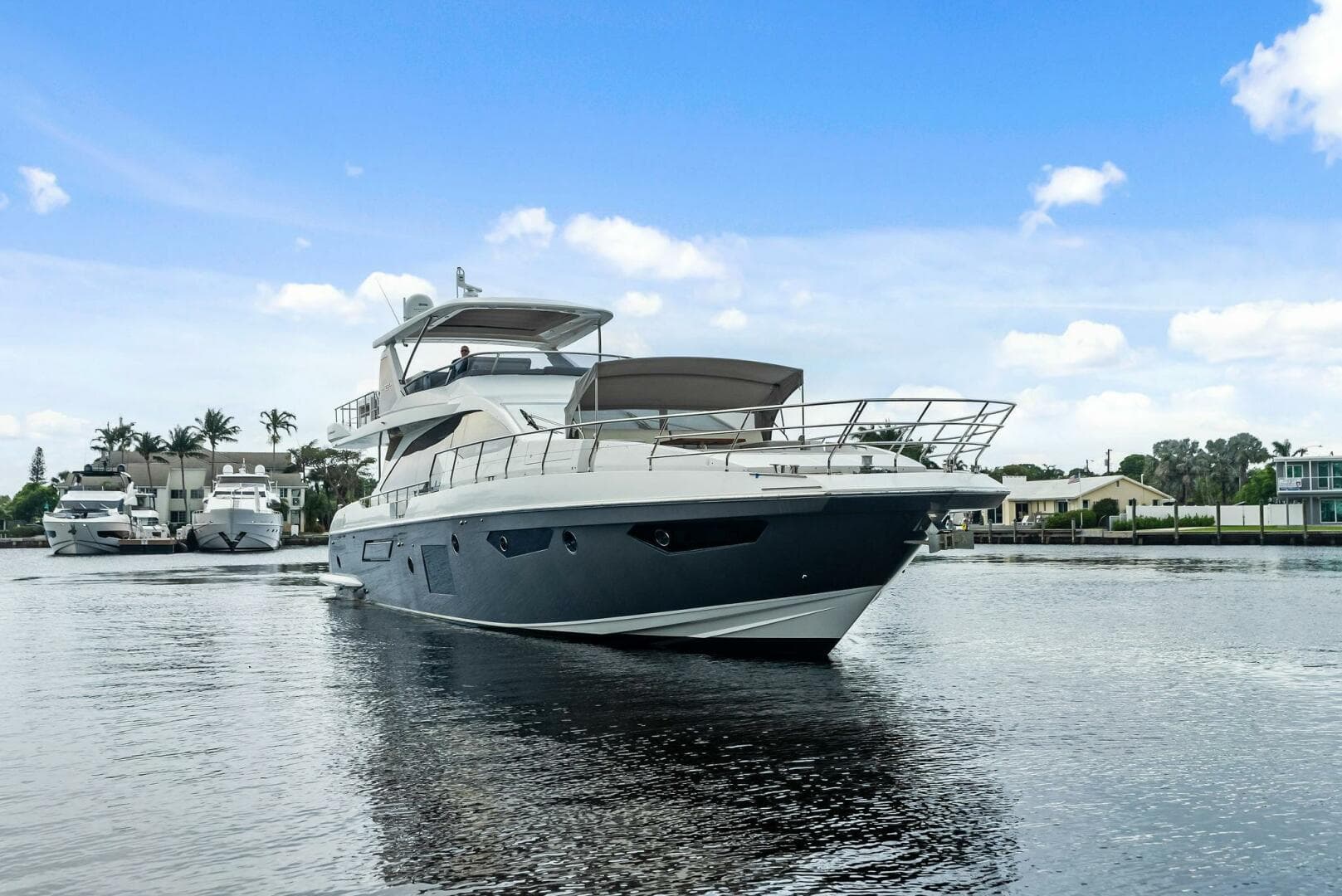 2017 Azimut 72 Flybridge