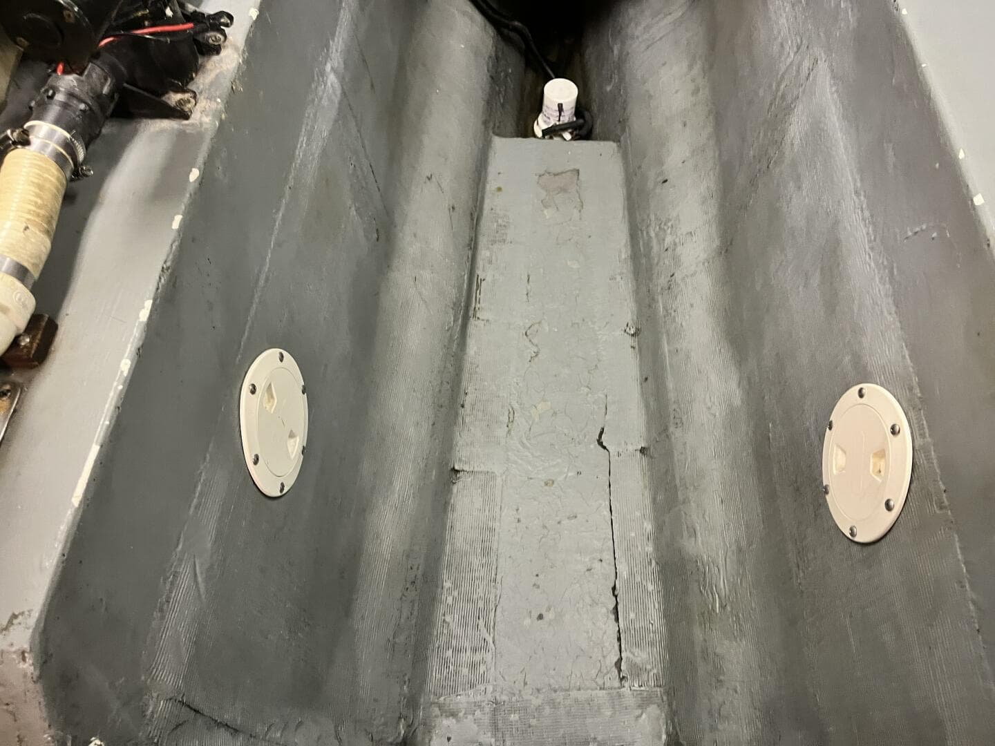 Carver 440 Aft Cabin