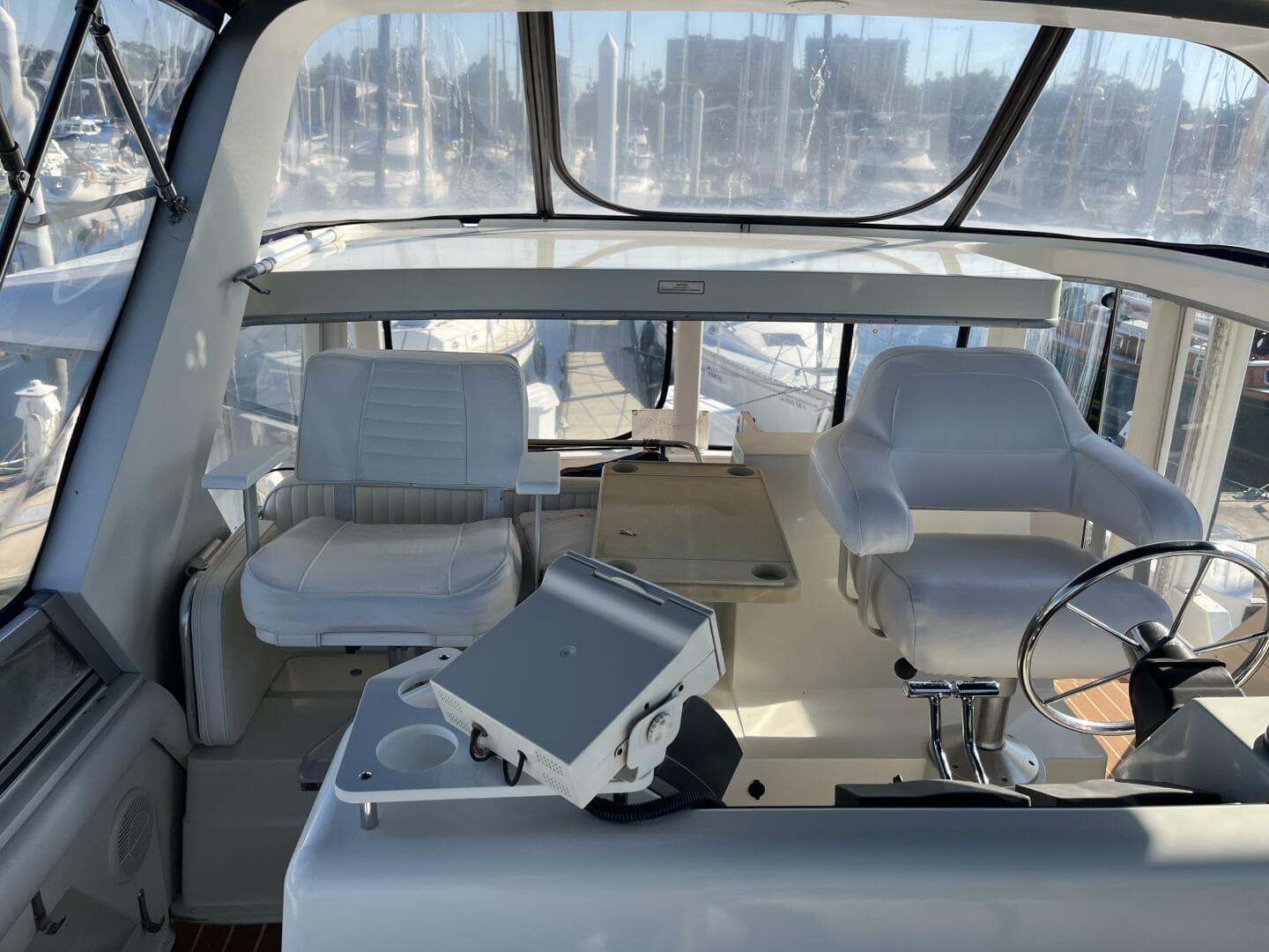 Carver 440 Aft Cabin