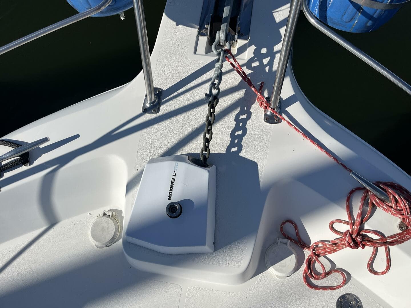 Carver 440 Aft Cabin