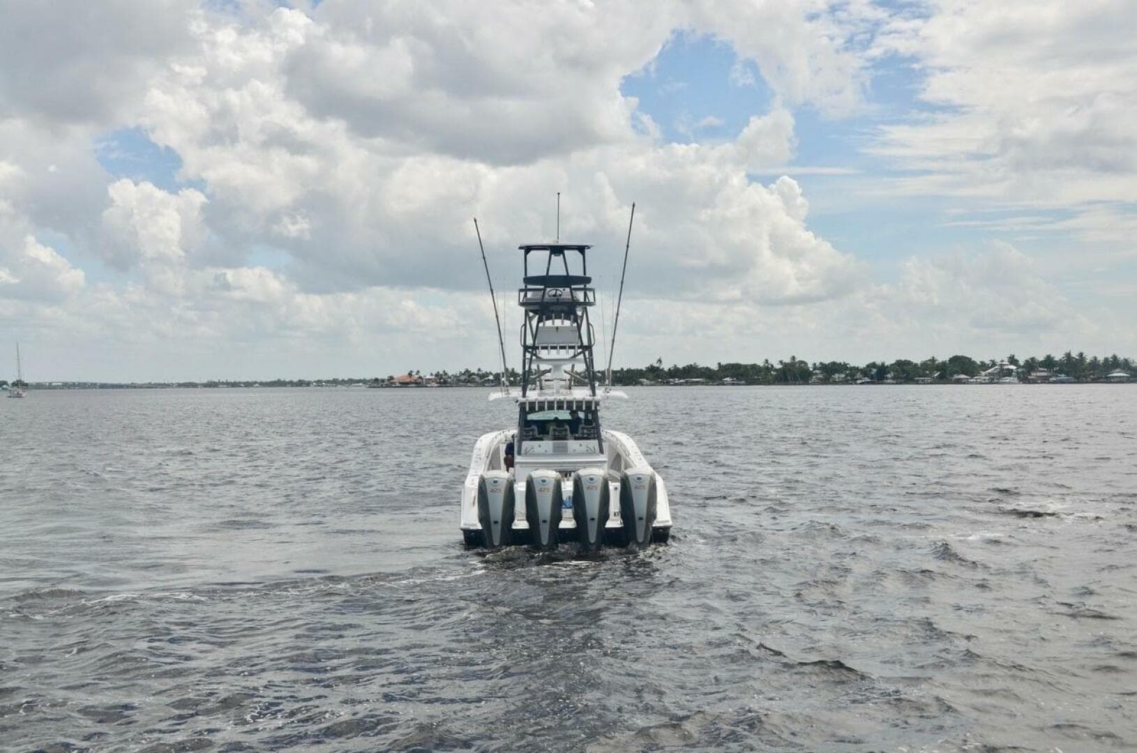 HCB 53 Title Wave - Stern